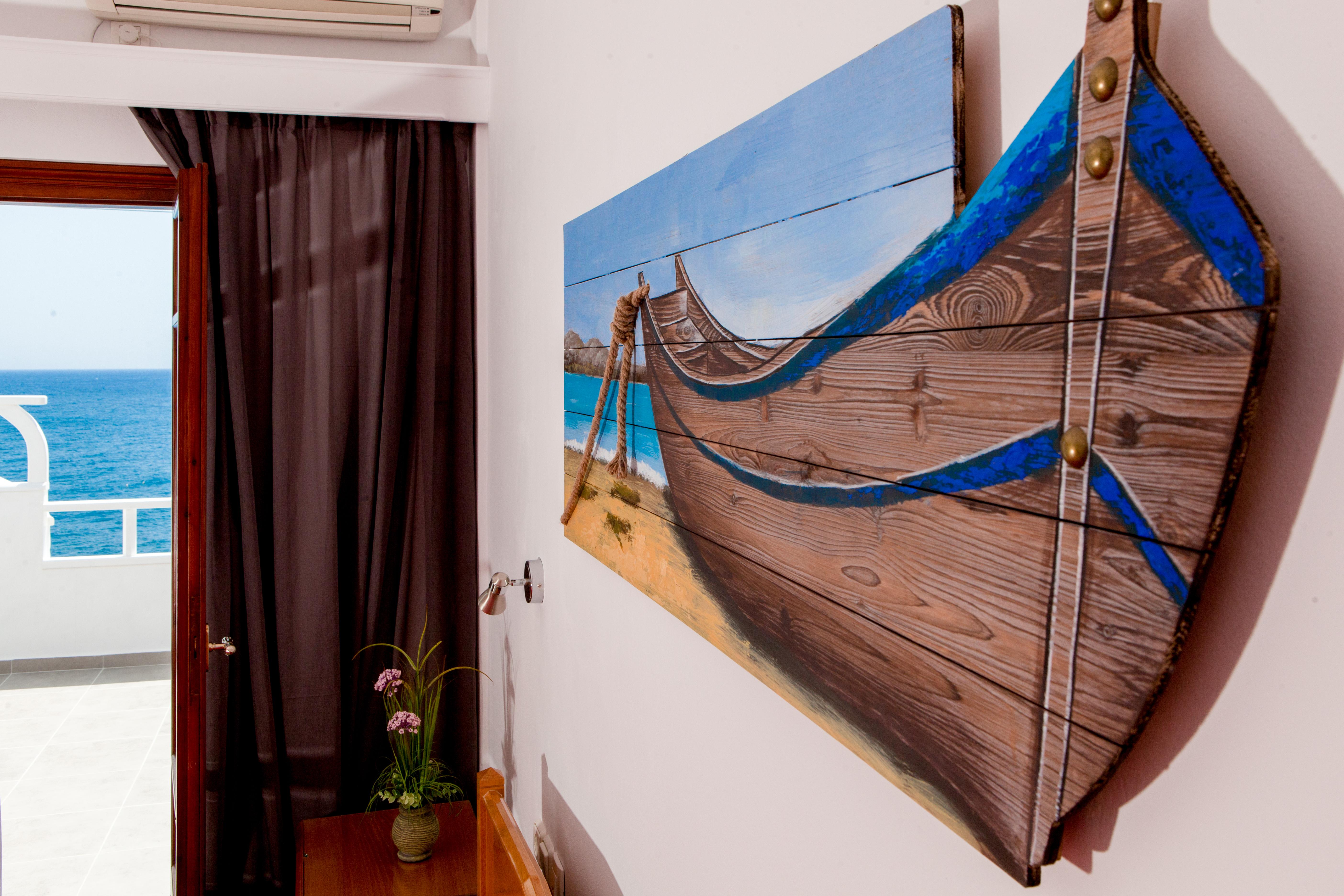 Irini'S Rooms Fteoura Kamári エクステリア 写真