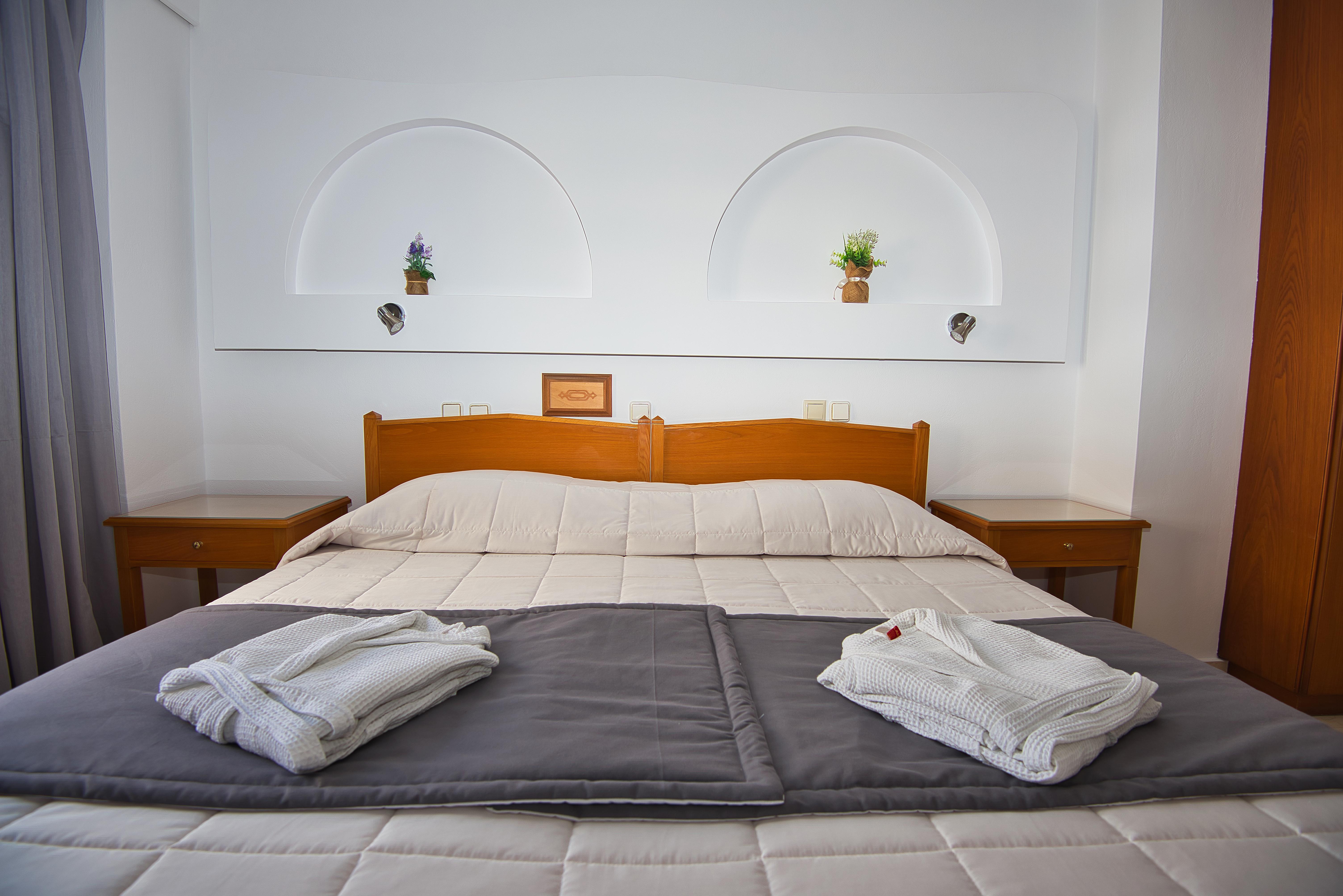 Irini'S Rooms Fteoura Kamári エクステリア 写真