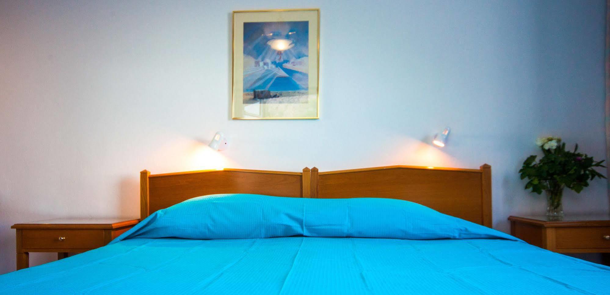 Irini'S Rooms Fteoura Kamári エクステリア 写真