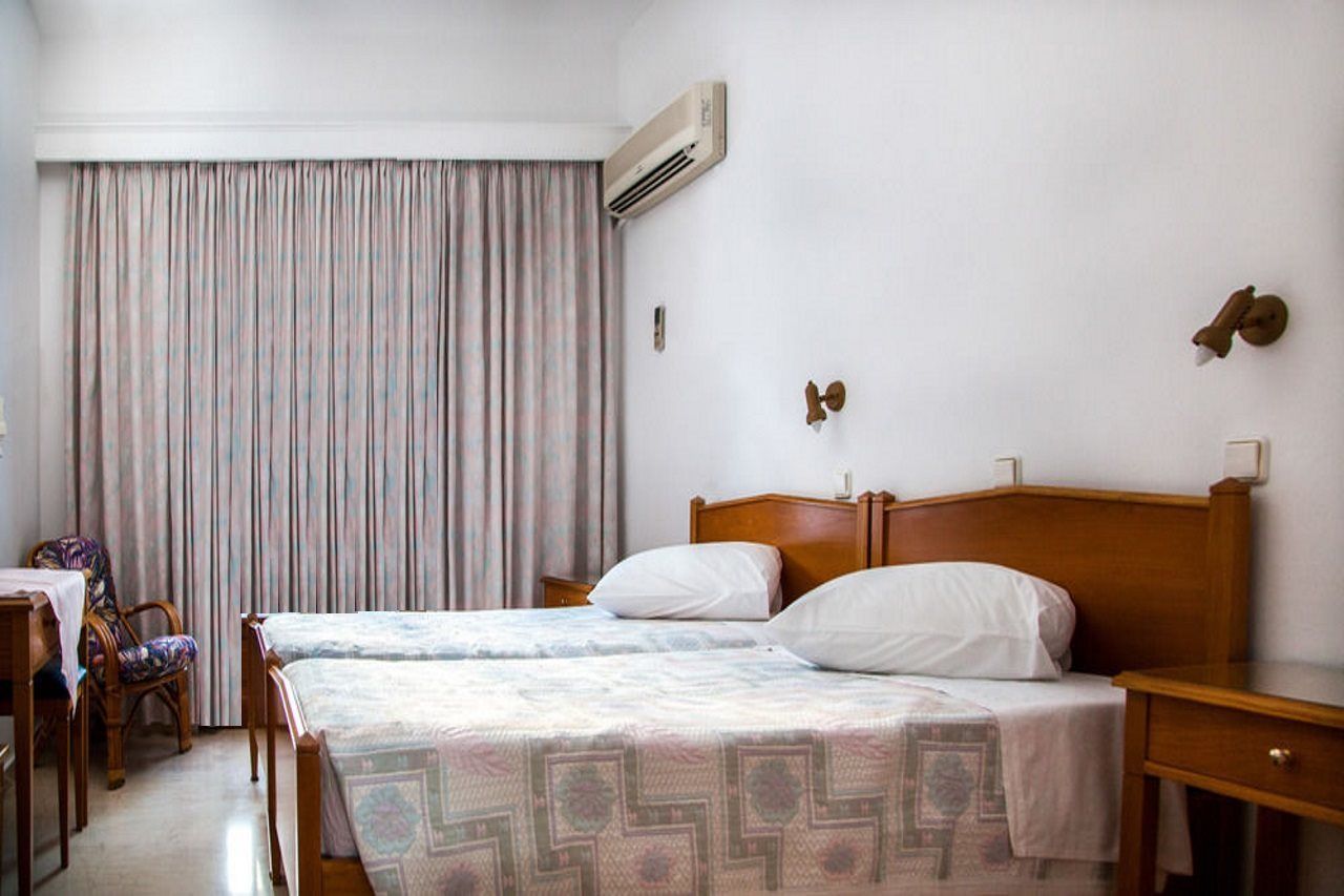 Irini'S Rooms Fteoura Kamári エクステリア 写真